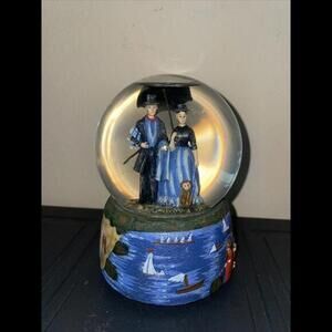 Possible Dreams Seurat Musical Water Globe Art Figurine Afternoon La Grand Jatte